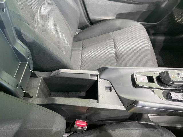 ノート Ｘ　ナビ　バックカメラ　衝突軽減装置　禁煙車　ドライブレコーダー　クリアランスソナー　スマートキー　ＥＴＣ　車線逸脱警報　オートライト　オートエアコン　Ｂｌｕｅｔｏｏｔｈ再生　ステアリングスイッチ（42枚目）