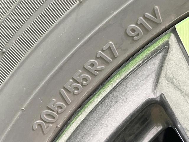 ヴォクシー Ｓ－Ｚ　ナビ付純正１０．５インチディスプレイオーディオ　両側電動スライド　バックカメラ　衝突軽減　レーダークルーズ　禁煙車　ハーフレザーシート　コーナーセンサー　ＬＥＤヘッド　ＥＴＣ２．０　オートハイビーム（30枚目）