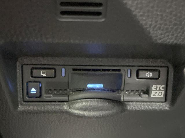 ヴォクシー Ｓ－Ｚ　両側電動ドア　バックカメラ　セーフティセンス　純正１０．５型ナビ　レーダークルーズ　禁煙車　ハーフレザーシート　ＬＥＤヘッド　ＥＴＣ　車線逸脱警報　オートライト　デュアルエアコン　純正１７インチＡＷ（7枚目）