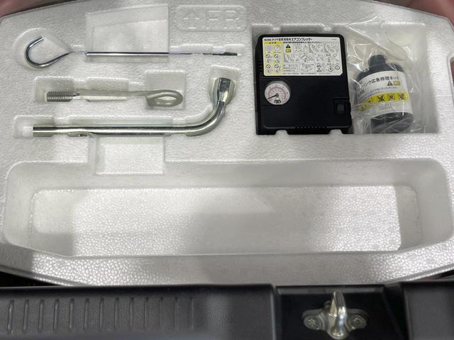 スイフトスポーツ ベースグレード　ＳＤナビ　衝突被害軽減システム　レーダークルーズ　スマートキー　ＬＥＤヘッド　ビルトインＥＴＣ　オートライト　オートエアコン　純正１７インチアルミ　Ｂｌｕｅｔｏｏｔｈ　ＣＤ　ＤＶＤ再生（53枚目）