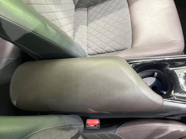 Ｃ－ＨＲ Ｇ　純正９型ナビ　バックカメラ　衝突被害軽減　レーダークルーズ　禁煙車　ハーフレザーシート　ドラレコ　コーナーセンサー　スマートキー　ＬＥＤヘッド　ビルトインＥＴＣ　Ｂｌｕｅｔｏｏｔｈ　オートハイビーム（43枚目）