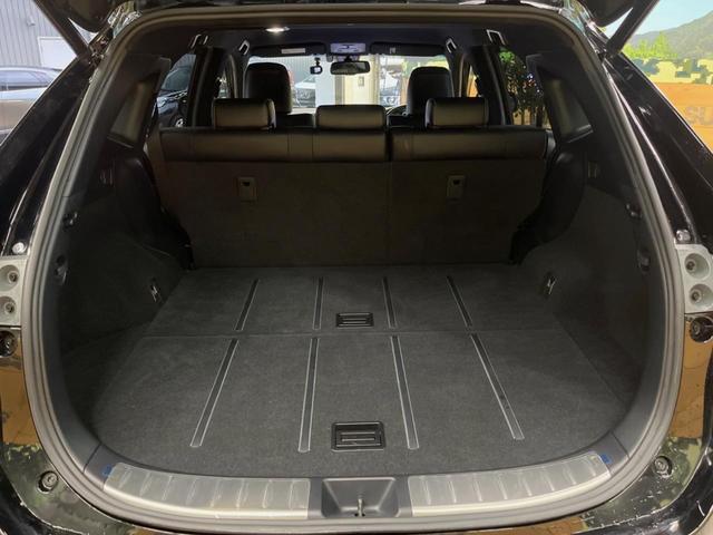 ハリアー プレミアム　禁煙車　モデリスタエアロ　ＢＩＧ－Ｘ１０型ナビ　バックカメラ　セーフティセンス　レーダークルーズ　パワーバックドア　シーケンシャルターンランプ　純正１８インチアルミ　ウッドコンビステアリング　ＥＴＣ（10枚目）