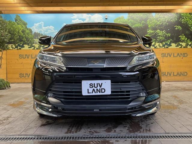 ハリアー プレミアム　禁煙車　モデリスタエアロ　ＢＩＧ－Ｘ１０型ナビ　バックカメラ　セーフティセンス　レーダークルーズ　パワーバックドア　シーケンシャルターンランプ　純正１８インチアルミ　ウッドコンビステアリング　ＥＴＣ（14枚目）