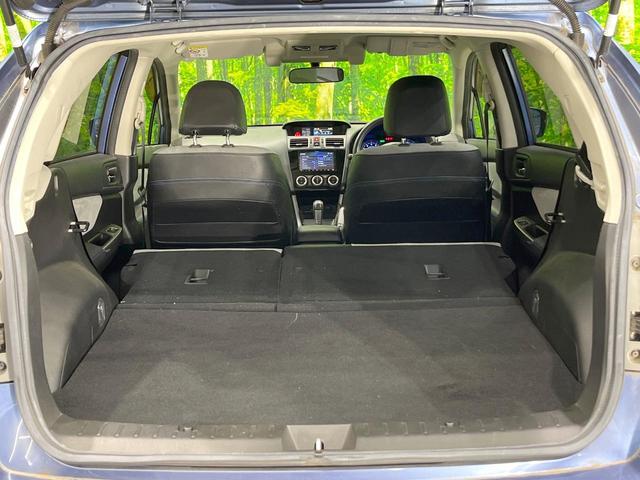 インプレッサスポーツハイブリッド ハイブリッド2.0i-Sアイサイト 4WD SDナビ バックカメラ アイサイト レーダークルーズ 禁煙車 ビルトインETC ハーフレザーシート コーナーセンサー スマートキー HIDヘッド オートライト デュアルエアコン パワーシート(10枚目)