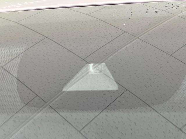 クラウンハイブリッド S スポーツスタイル 純正ナビ バックカメラ 衝突被害軽減システム レーダークルーズ 禁煙車 レザーシート 前席シートエアコン コーナーセンサー スマートキー LEDヘッド ビルトインETC 車線逸脱警報 オートライト(5枚目)