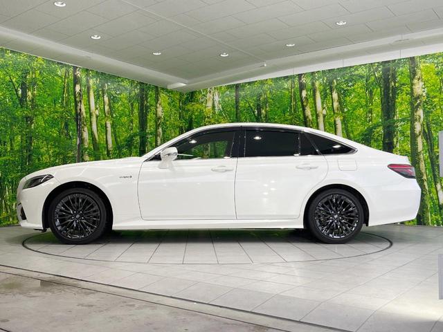 クラウンハイブリッド S スポーツスタイル 純正ナビ バックカメラ 衝突被害軽減システム レーダークルーズ 禁煙車 レザーシート 前席シートエアコン コーナーセンサー スマートキー LEDヘッド ビルトインETC 車線逸脱警報 オートライト(25枚目)