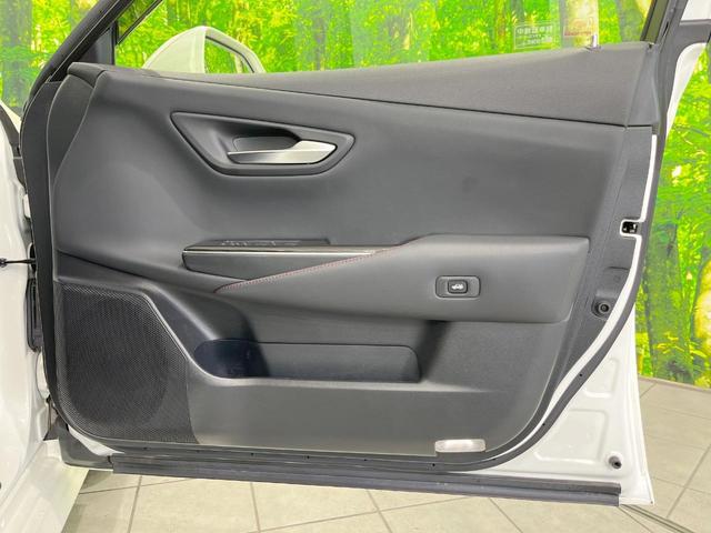 クラウンハイブリッド S スポーツスタイル 純正ナビ バックカメラ 衝突被害軽減システム レーダークルーズ 禁煙車 レザーシート 前席シートエアコン コーナーセンサー スマートキー LEDヘッド ビルトインETC 車線逸脱警報 オートライト(34枚目)