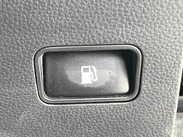 クラウンハイブリッド S スポーツスタイル 純正ナビ バックカメラ 衝突被害軽減システム レーダークルーズ 禁煙車 レザーシート 前席シートエアコン コーナーセンサー スマートキー LEDヘッド ビルトインETC 車線逸脱警報 オートライト(41枚目)