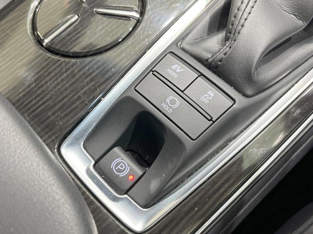 クラウンハイブリッド S スポーツスタイル 純正ナビ バックカメラ 衝突被害軽減システム レーダークルーズ 禁煙車 レザーシート 前席シートエアコン コーナーセンサー スマートキー LEDヘッド ビルトインETC 車線逸脱警報 オートライト(51枚目)