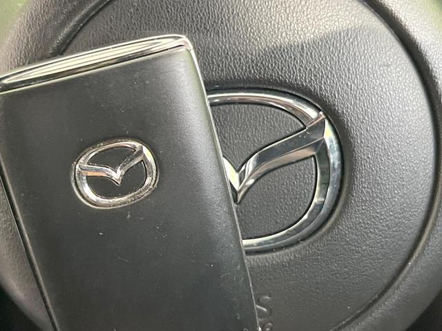 ＭＡＺＤＡ３ファストバック １５Ｓ　ブラックトーンエディション　純正ＳＤナビ　全周囲カメラ　衝突被害軽減システム　レーダークルーズ　禁煙車　ドラレコ　コーナーセンサー　スマートキー　ＬＥＤヘッド　ビルトインＥＴＣ　オートハイビーム　車線逸脱警報　オートライト（7枚目）