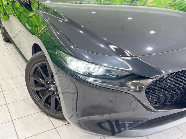 ＭＡＺＤＡ３ファストバック １５Ｓ　ブラックトーンエディション　純正ＳＤナビ　全周囲カメラ　衝突被害軽減システム　レーダークルーズ　禁煙車　ドラレコ　コーナーセンサー　スマートキー　ＬＥＤヘッド　ビルトインＥＴＣ　オートハイビーム　車線逸脱警報　オートライト（12枚目）