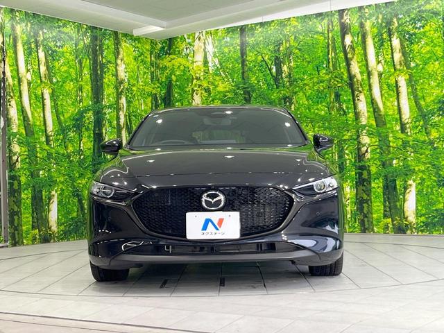 ＭＡＺＤＡ３ファストバック １５Ｓ　ブラックトーンエディション　純正ＳＤナビ　全周囲カメラ　衝突被害軽減システム　レーダークルーズ　禁煙車　ドラレコ　コーナーセンサー　スマートキー　ＬＥＤヘッド　ビルトインＥＴＣ　オートハイビーム　車線逸脱警報　オートライト（14枚目）
