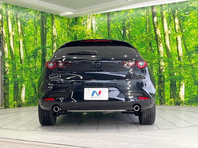 ＭＡＺＤＡ３ファストバック １５Ｓ　ブラックトーンエディション　純正ＳＤナビ　全周囲カメラ　衝突被害軽減システム　レーダークルーズ　禁煙車　ドラレコ　コーナーセンサー　スマートキー　ＬＥＤヘッド　ビルトインＥＴＣ　オートハイビーム　車線逸脱警報　オートライト（15枚目）