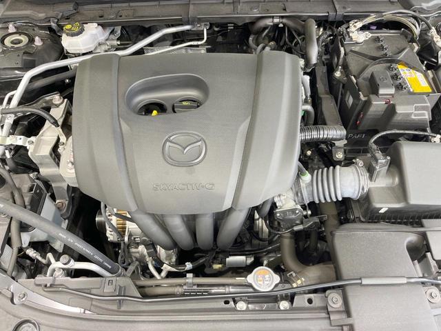 ＭＡＺＤＡ３ファストバック １５Ｓ　ブラックトーンエディション　純正ＳＤナビ　全周囲カメラ　衝突被害軽減システム　レーダークルーズ　禁煙車　ドラレコ　コーナーセンサー　スマートキー　ＬＥＤヘッド　ビルトインＥＴＣ　オートハイビーム　車線逸脱警報　オートライト（18枚目）