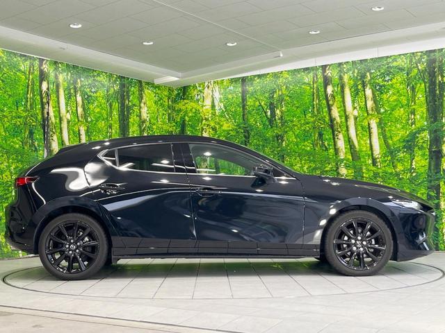 ＭＡＺＤＡ３ファストバック １５Ｓ　ブラックトーンエディション　純正ＳＤナビ　全周囲カメラ　衝突被害軽減システム　レーダークルーズ　禁煙車　ドラレコ　コーナーセンサー　スマートキー　ＬＥＤヘッド　ビルトインＥＴＣ　オートハイビーム　車線逸脱警報　オートライト（24枚目）