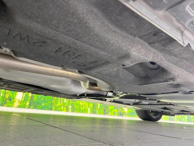 ＭＡＺＤＡ３ファストバック １５Ｓ　ブラックトーンエディション　純正ＳＤナビ　全周囲カメラ　衝突被害軽減システム　レーダークルーズ　禁煙車　ドラレコ　コーナーセンサー　スマートキー　ＬＥＤヘッド　ビルトインＥＴＣ　オートハイビーム　車線逸脱警報　オートライト（30枚目）