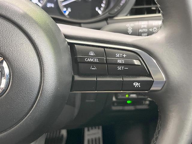 ＭＡＺＤＡ３ファストバック １５Ｓ　ブラックトーンエディション　純正ＳＤナビ　全周囲カメラ　衝突被害軽減システム　レーダークルーズ　禁煙車　ドラレコ　コーナーセンサー　スマートキー　ＬＥＤヘッド　ビルトインＥＴＣ　オートハイビーム　車線逸脱警報　オートライト（45枚目）