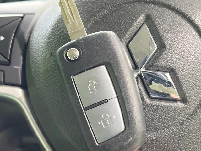 eKワゴン M SDナビ バックカメラ 衝突被害軽減システム 禁煙車 コーナーセンサー ETC オートハイビーム 車線逸脱警報 オートライト オートエアコン Bluetooth CD DVD再生(7枚目)