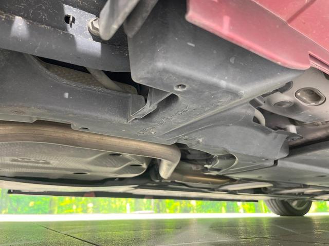 プリウス Ａツーリングセレクション　モデリスタエアロ　純正ナビ　バックカメラ　衝突被害軽減システム　禁煙車　レーダークルーズコントロール　ＥＴＣ　Ｂｌｕｅｔｏｏｔｈ　フルセグ　合皮シート　ＬＥＤヘッド　シートヒーター　スマートキー（23枚目）