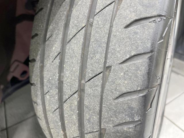 プリウス Ａツーリングセレクション　モデリスタエアロ　純正ナビ　バックカメラ　衝突被害軽減システム　禁煙車　レーダークルーズコントロール　ＥＴＣ　Ｂｌｕｅｔｏｏｔｈ　フルセグ　合皮シート　ＬＥＤヘッド　シートヒーター　スマートキー（29枚目）