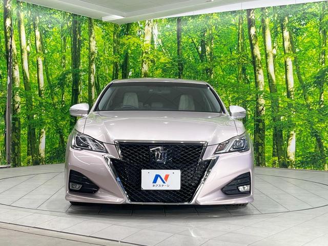 クラウン アスリートＳ－Ｔ　バックカメラ　禁煙車　レザーシート　前席シートエアコン　コーナーセンサー　スマートキー　ＬＥＤヘッド　ビルトインＥＴＣ　クルコン　車線逸脱警報　オートライト　オートエアコン　純正１８インチアルミ（13枚目）