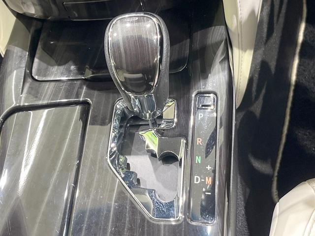 クラウン アスリートＳ－Ｔ　バックカメラ　禁煙車　レザーシート　前席シートエアコン　コーナーセンサー　スマートキー　ＬＥＤヘッド　ビルトインＥＴＣ　クルコン　車線逸脱警報　オートライト　オートエアコン　純正１８インチアルミ（42枚目）