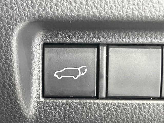 ハリアーハイブリッド Ｚ　全周囲カメラ　衝突被害軽減システム　レーダークルーズ　禁煙車　電動リアゲート　ハーフレザーシート　パワーシート　ドラレコ　コーナーセンサー　スマートキー　ＬＥＤヘッド　ＥＴＣ２．０　オートハイビーム（6枚目）