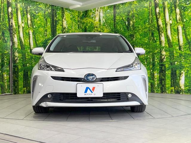 プリウス ＳセーフティプラスＩＩ　バックカメラ　衝突被害軽減システム　禁煙車　コーナーセンサー　スマートキー　ＬＥＤヘッド　ビルトインＥＴＣ　クルコン　オートハイビーム　車線逸脱警報　オートライト　オートエアコン（14枚目）