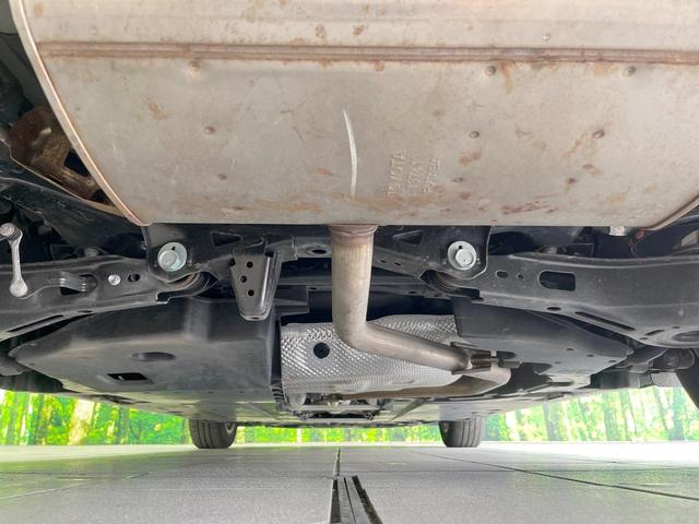 プリウス ＳセーフティプラスＩＩ　バックカメラ　衝突被害軽減システム　禁煙車　コーナーセンサー　スマートキー　ＬＥＤヘッド　ビルトインＥＴＣ　クルコン　オートハイビーム　車線逸脱警報　オートライト　オートエアコン（19枚目）