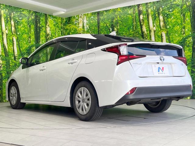 プリウス ＳセーフティプラスＩＩ　バックカメラ　衝突被害軽減システム　禁煙車　コーナーセンサー　スマートキー　ＬＥＤヘッド　ビルトインＥＴＣ　クルコン　オートハイビーム　車線逸脱警報　オートライト　オートエアコン（23枚目）