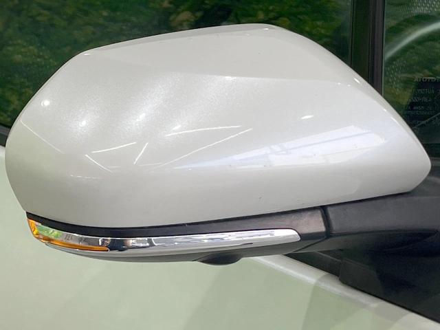 プリウス ＳセーフティプラスＩＩ　バックカメラ　衝突被害軽減システム　禁煙車　コーナーセンサー　スマートキー　ＬＥＤヘッド　ビルトインＥＴＣ　クルコン　オートハイビーム　車線逸脱警報　オートライト　オートエアコン（27枚目）