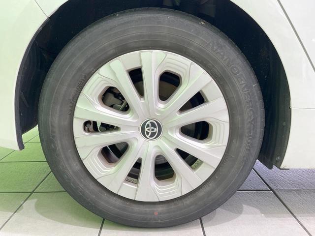 プリウス ＳセーフティプラスＩＩ　バックカメラ　衝突被害軽減システム　禁煙車　コーナーセンサー　スマートキー　ＬＥＤヘッド　ビルトインＥＴＣ　クルコン　オートハイビーム　車線逸脱警報　オートライト　オートエアコン（28枚目）