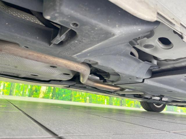 プリウス ＳセーフティプラスＩＩ　バックカメラ　衝突被害軽減システム　禁煙車　コーナーセンサー　スマートキー　ＬＥＤヘッド　ビルトインＥＴＣ　クルコン　オートハイビーム　車線逸脱警報　オートライト　オートエアコン（29枚目）