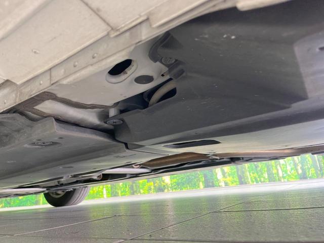 プリウス ＳセーフティプラスＩＩ　バックカメラ　衝突被害軽減システム　禁煙車　コーナーセンサー　スマートキー　ＬＥＤヘッド　ビルトインＥＴＣ　クルコン　オートハイビーム　車線逸脱警報　オートライト　オートエアコン（31枚目）