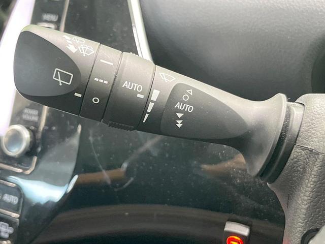 プリウス ＳセーフティプラスＩＩ　バックカメラ　衝突被害軽減システム　禁煙車　コーナーセンサー　スマートキー　ＬＥＤヘッド　ビルトインＥＴＣ　クルコン　オートハイビーム　車線逸脱警報　オートライト　オートエアコン（46枚目）