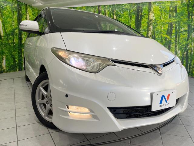 【HIDヘッドライト】非常に明るく前方を照らしてくれるので、悪天候や夜間の走行時も視界良好で安心してお乗りいただけます。