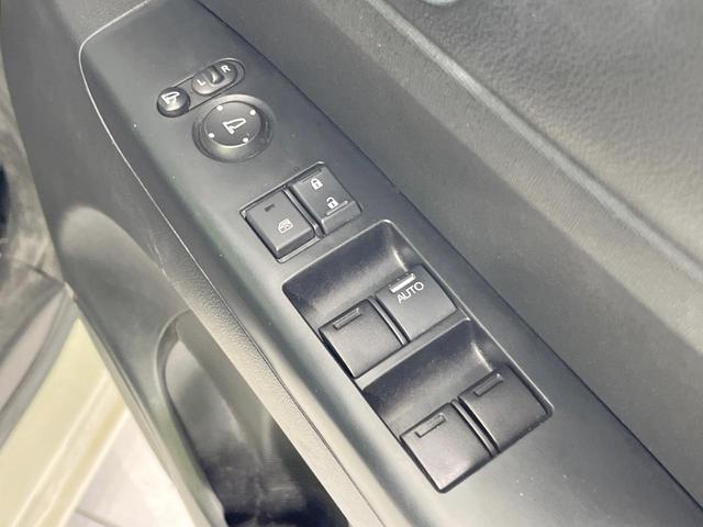 N-BOX G SSパッケージ 両側電動ドア バックカメラ 禁煙車 スマートキー HIDヘッド ビルトインETC オートライト オートエアコン Bluetooth CD 地デジ(48枚目)