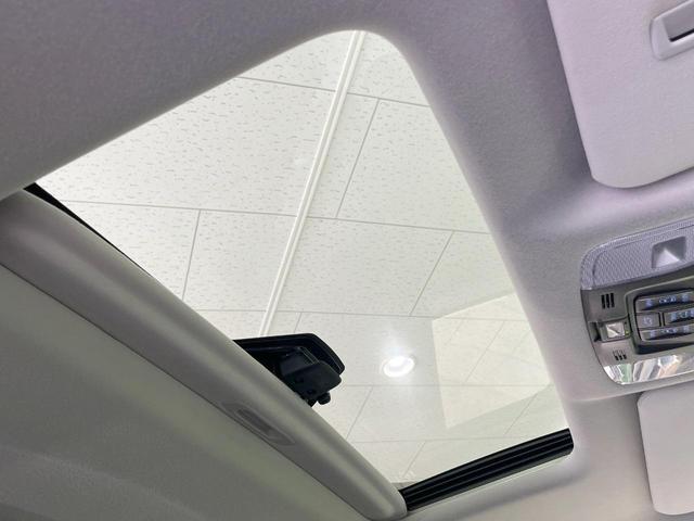 アルファード ２．５Ｓ　Ｃパッケージ　サンルーフ　衝突被害軽減システム　両側電動ドア　後席モニター　バックカメラ　レーダークルーズ　電動リアゲート　合皮シート　前席シートエアコン　前後席パワーシート　スマートキー　ＬＥＤヘッド（3枚目）