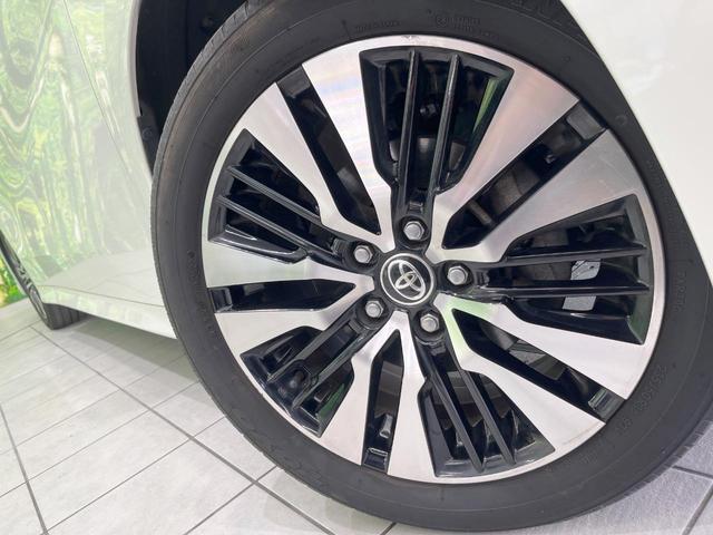 アルファード ２．５Ｓ　Ｃパッケージ　サンルーフ　衝突被害軽減システム　両側電動ドア　後席モニター　バックカメラ　レーダークルーズ　電動リアゲート　合皮シート　前席シートエアコン　前後席パワーシート　スマートキー　ＬＥＤヘッド（15枚目）