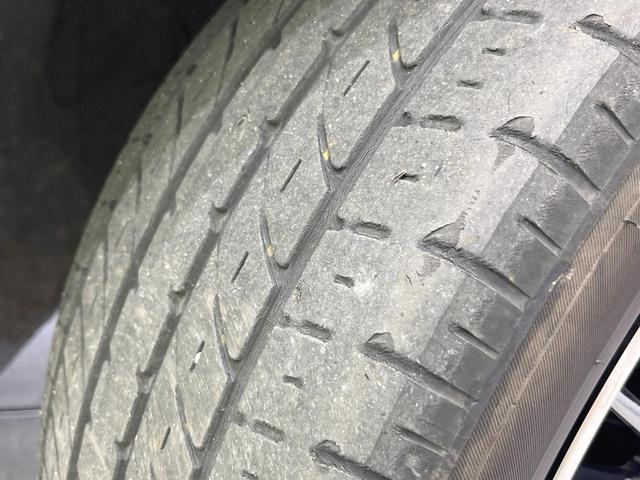 アルファード ２．５Ｓ　Ｃパッケージ　サンルーフ　衝突被害軽減システム　両側電動ドア　後席モニター　バックカメラ　レーダークルーズ　電動リアゲート　合皮シート　前席シートエアコン　前後席パワーシート　スマートキー　ＬＥＤヘッド（26枚目）