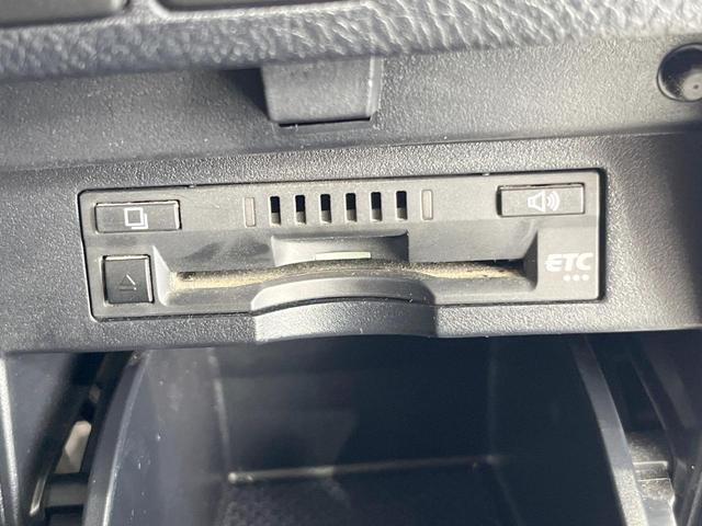 アルファード ２．５Ｓ　Ｃパッケージ　サンルーフ　衝突被害軽減システム　両側電動ドア　後席モニター　バックカメラ　レーダークルーズ　電動リアゲート　合皮シート　前席シートエアコン　前後席パワーシート　スマートキー　ＬＥＤヘッド（46枚目）