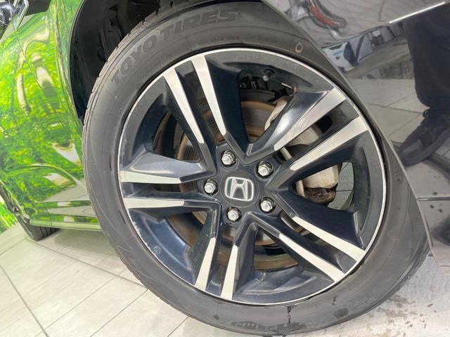 オデッセイハイブリッド ハイブリッドアブソルート・ホンダセンシンアドバンスP 両側電動ドア 全周囲カメラ 衝突被害軽減システム レーダークルーズ 禁煙車 ハーフレザーシート パワーシート スマートキー LEDヘッド ビルトインETC 車線逸脱警報 オートライト オートエアコン(14枚目)