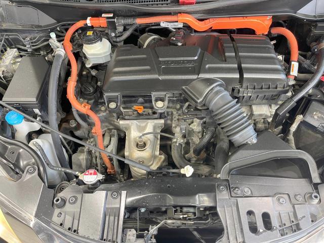 オデッセイハイブリッド ハイブリッドアブソルート・ホンダセンシンアドバンスP 両側電動ドア 全周囲カメラ 衝突被害軽減システム レーダークルーズ 禁煙車 ハーフレザーシート パワーシート スマートキー LEDヘッド ビルトインETC 車線逸脱警報 オートライト オートエアコン(19枚目)