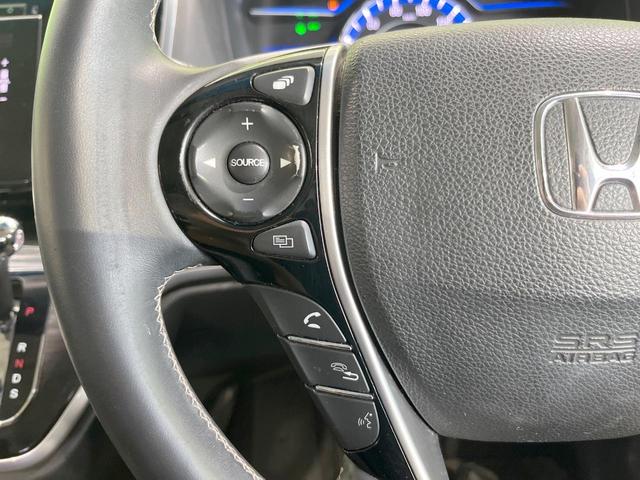 オデッセイハイブリッド ハイブリッドアブソルート・ホンダセンシンアドバンスP 両側電動ドア 全周囲カメラ 衝突被害軽減システム レーダークルーズ 禁煙車 ハーフレザーシート パワーシート スマートキー LEDヘッド ビルトインETC 車線逸脱警報 オートライト オートエアコン(43枚目)