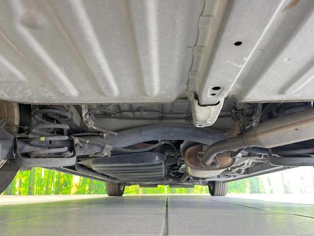 ヴォクシー ハイブリッドＶ　両側電動ドア　ＳＤナビ　バックカメラ　禁煙車　ドラレコ　コーナーセンサー　スマートキー　ＬＥＤヘッド　ビルトインＥＴＣ　クルコン　オートライト　デュアルエアコン　純正１５インチアルミ　リアエアコン（20枚目）