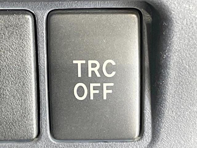 ヴォクシー ハイブリッドＶ　両側電動ドア　ＳＤナビ　バックカメラ　禁煙車　ドラレコ　コーナーセンサー　スマートキー　ＬＥＤヘッド　ビルトインＥＴＣ　クルコン　オートライト　デュアルエアコン　純正１５インチアルミ　リアエアコン（41枚目）