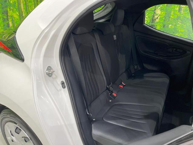 ヤリス ハイブリッドG バックカメラ 衝突被害軽減システム レーダークルーズ 禁煙車 ドラレコ コーナーセンサー スマートキー LEDヘッド ビルトインETC 車線逸脱警報 オートライト オートエアコン Bluetooth(9枚目)