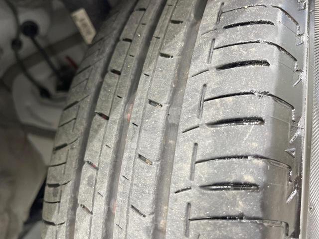 ヤリス ハイブリッドG バックカメラ 衝突被害軽減システム レーダークルーズ 禁煙車 ドラレコ コーナーセンサー スマートキー LEDヘッド ビルトインETC 車線逸脱警報 オートライト オートエアコン Bluetooth(26枚目)