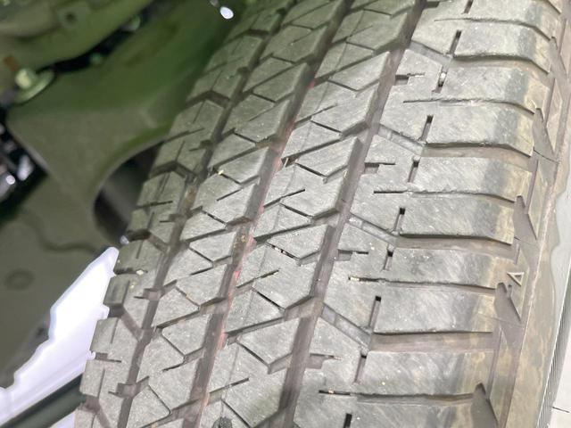 ジムニー XC 4WD 純正SDナビ 衝突被害軽減システム 禁煙車 スマートキー LEDヘッド クルコン オートライト オートエアコン 純正16インチアルミ Bluetooth CD DVD再生 フルセグ(26枚目)