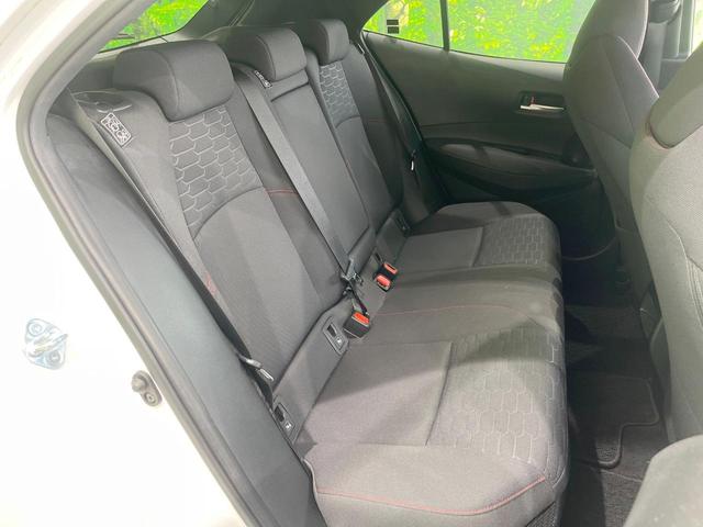 カローラスポーツ ハイブリッドG Z バックカメラ 衝突被害軽減システム レーダークルーズ 禁煙車 ドラレコ コーナーセンサー スマートキー LEDヘッド ビルトインETC オートハイビーム 車線逸脱警報 オートライト オートエアコン(9枚目)